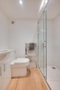 6 Bed in Bacton oc-2316