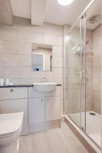 6 Bed in Bacton oc-2316