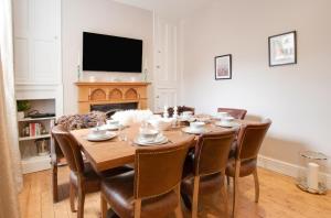 4 Bed in Whitby oc-w1030