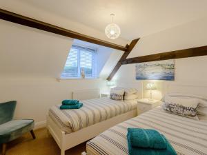 2 Bed in West Lulworth DC028