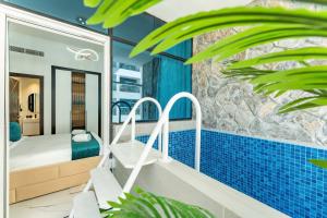 PVH - Opalz by Danube - Classy 1BR With Private Pool