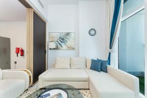 PVH - Opalz by Danube - Classy 1BR With Private Pool