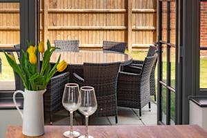 4 Bed in Mundesley oc-1983