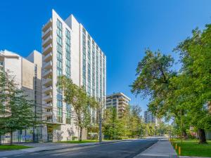 Gold Signature 02 by Nest Collection