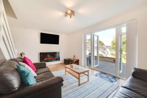 3 Bed in Borth-y-Gest oc-wag717
