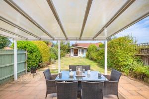 3 Bed in Wrentham oc-15mill