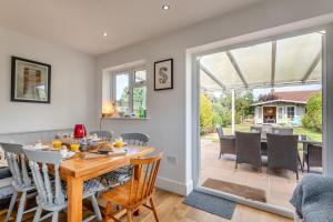 3 Bed in Wrentham oc-15mill