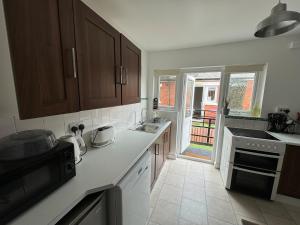 Lushlets City Centre house sleeps 35