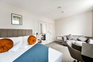 Elegant Flats in Prime Notting Hill Near Hyde Park