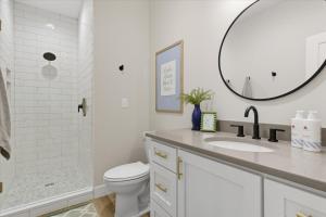 Modern Lakefront Escape | The Twelve