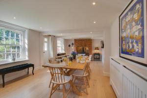 5 Bed in Southrepps oc-2211