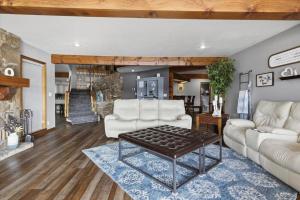 Lakefront Home w Private Dock, Slip, Kayaks & Paddleboards at the 7mm