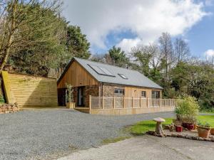 2 Bed in Holsworthy oc-66127