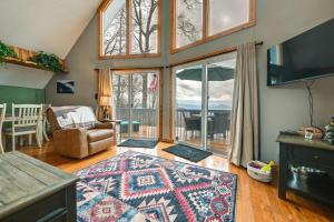 Family-Friendly Perks! Secluded Tuckasegee Haven