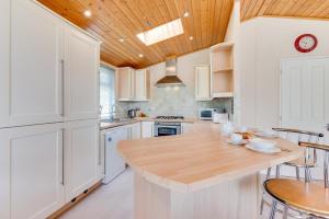 2 Bed in Aldeburgh oc-har