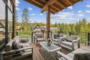 Chateau Breck, Spacious 4BR townhome in Breckenridge with stunning mountain views