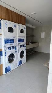 Studio novo frente mar e nascente na orla Pituba