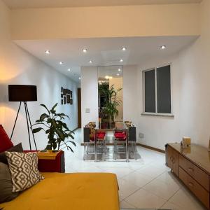 Complete apartment 350 meters from Copa Beach, Bars, Subway