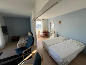 Emerald Escape - Saint-Malo View, Beach at Your Doorstep, Parking