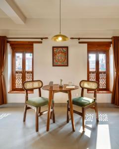 Newa Suites by Maison Artelier