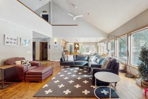 Alpine Fairway Escape