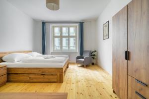 Karlovy Vary Family Retreat by Rentez