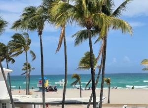 Oceanfront Residence by Atlantikos