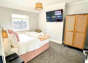 The Lockside By Alsquare Stays 5BDR Heathrow M4 M25 M3