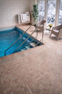 Moderne Wohnung mit Privatpool