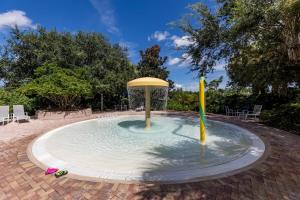 Gorgeous top floor Condo at Bahama Bay Resort