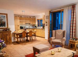 Laax Cozy Apartment Ski Bus in front of the Door