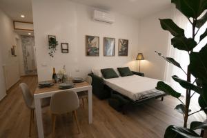 Rome Metro A - Suite Hedera & Bloom