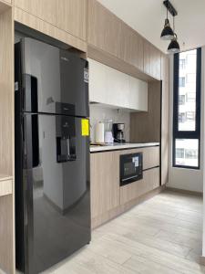 Amplio estudio con balcón en zona exclusiva