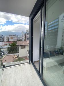 Amplio estudio con balcón en zona exclusiva