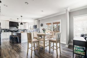 Hye Life in the Hill Country!