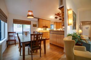 On 10 Acres! Serene Nevada City Retreat w Hot Tub