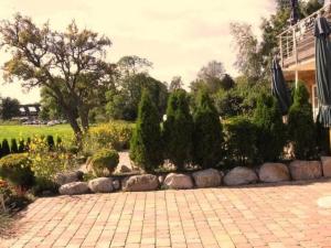 Apartment Wunderschönes Appartement mit Garten und Terrasse by Interhome