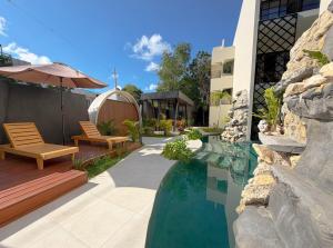 Studio Swim Up Mizu 5 By Sandy Powerful