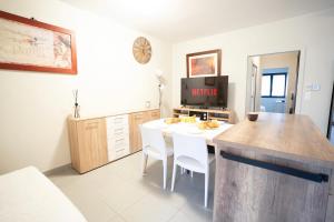 Air-conditioned 2 bedroom apartment with Terrace Parking Carcassonne