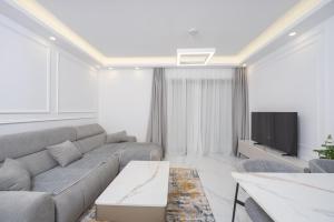 Lana apartment Rafailovići, Budva-100m beach& garage