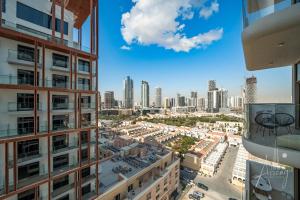 Modern Japandi 1BR Rooftop Infinity Pool & Views