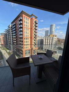 Elegant 2BR BW Apartment 2 Bathrooms -Private Garage A1 Residence Bw