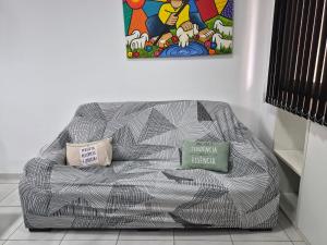 Studio bem localizado com preço justo