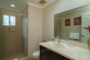 Del Mar 5i 3 bdr Garden View in Los Suenos