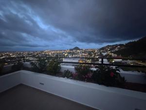 CABO M201B Luxury Corner Studio