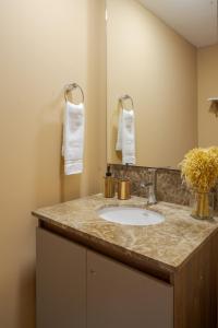 Design & Modern Apt in Laureles