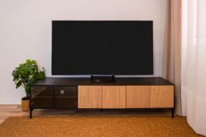 A beautiful, brand new studio