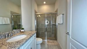 5BR Home with Pool Resort Amenities Near Disney