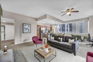 10th Floor Downtown High-Rise | Gym