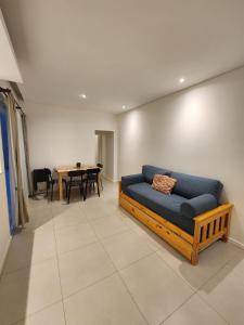 Departamento 2 Amb con patio Impecable estado